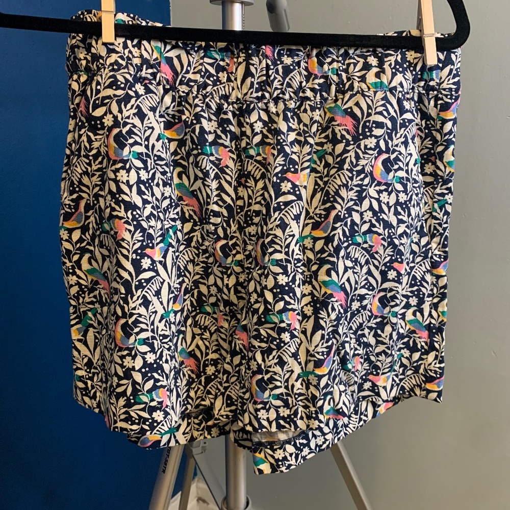 LOFT tropical bird shorts